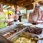 Alpenchalets Flachauer Gutshof * Flachau