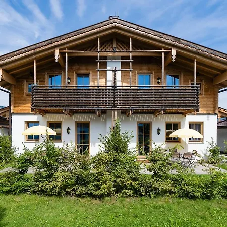Alpenchalets Flachauer Gutshof * Флахау