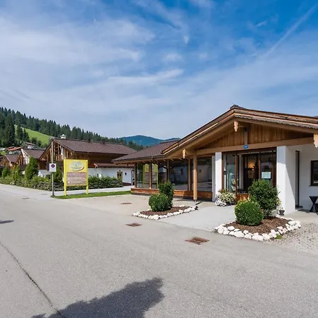 Alpenchalets Flachauer Gutshof Флахау