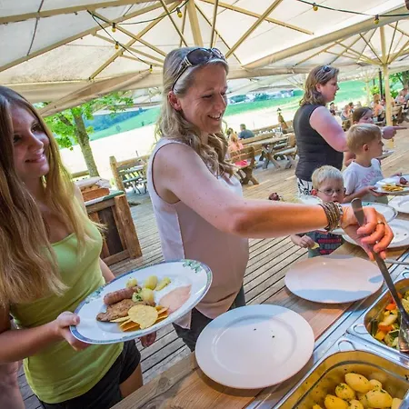 Alpenchalets Flachauer Gutshof アパート *