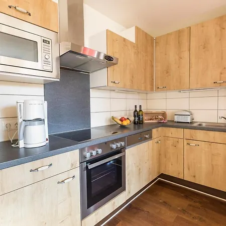 Alpenchalets Flachauer Gutshof フラッハウ