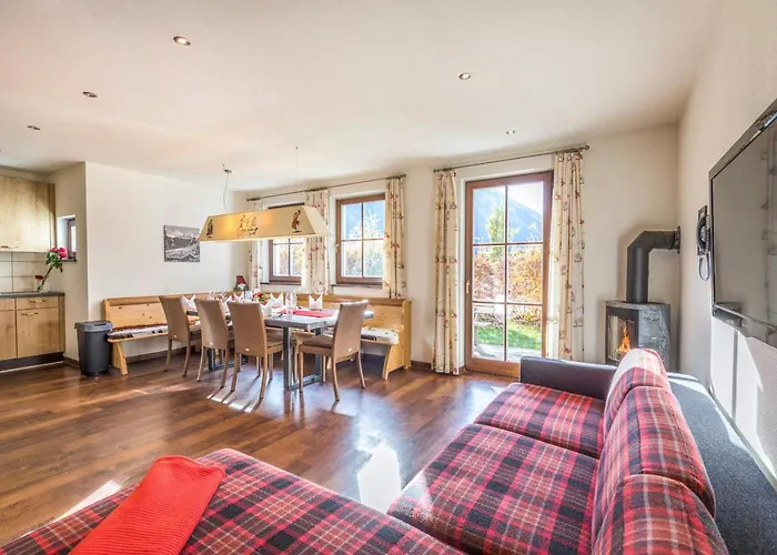 Apartment Alpenchalets Flachauer Gutshof